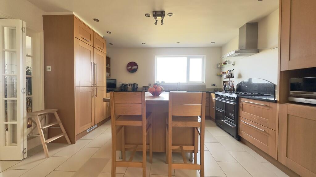 FACCBC65-58BC-47A...