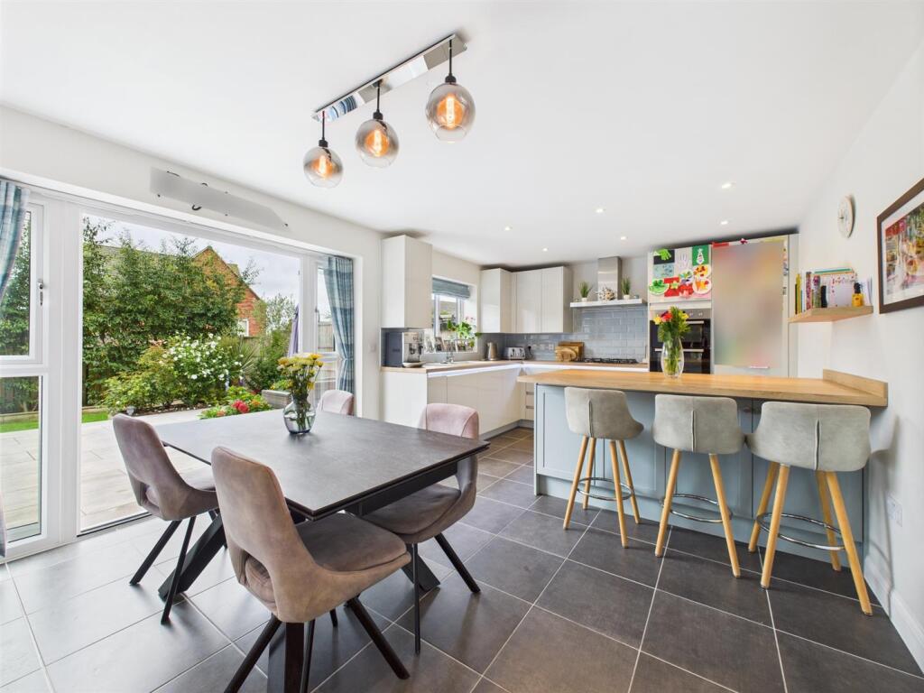 Impressive Open Plan Living Space