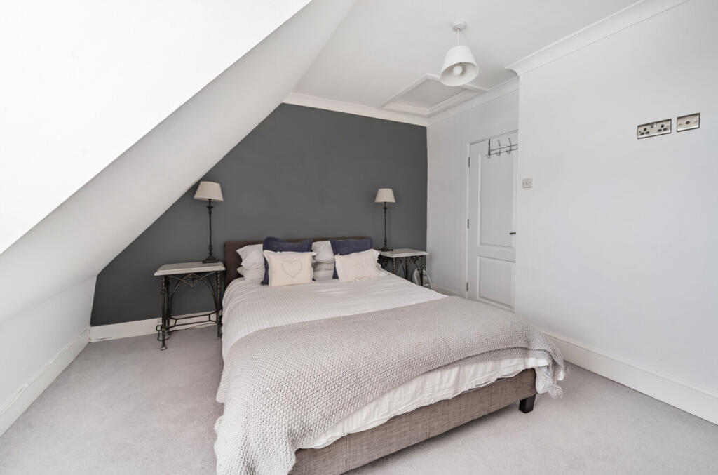 7-681cda71128ff-1...