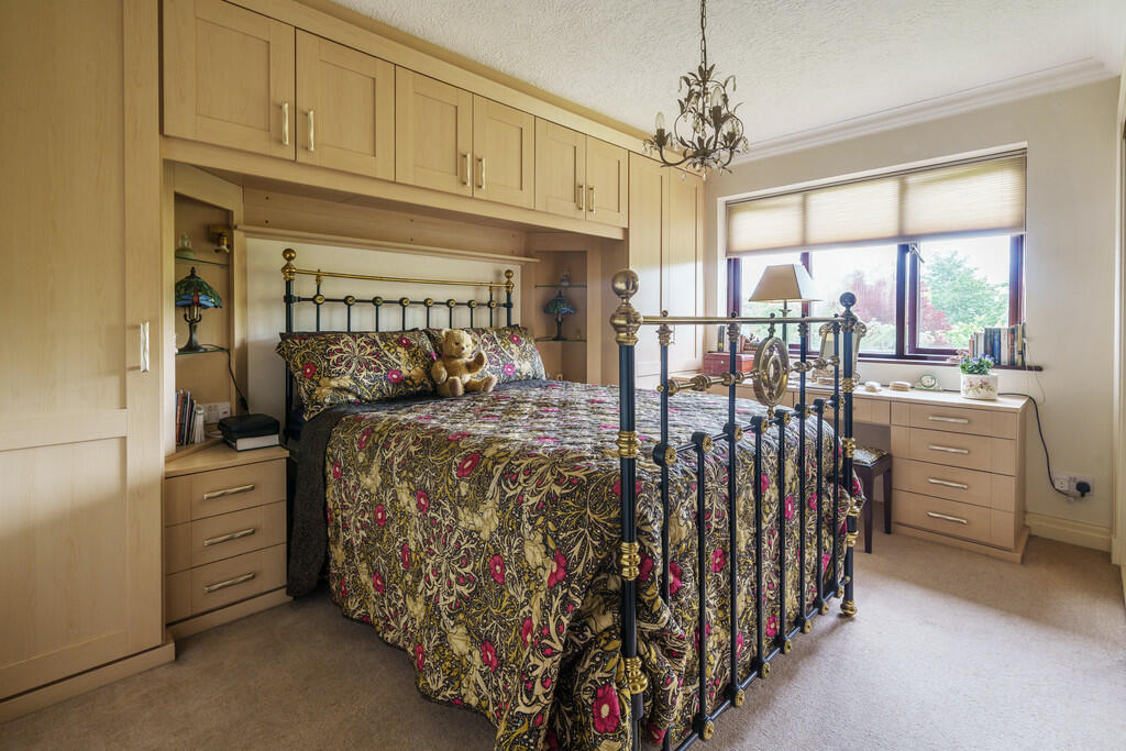 Master Bedroom wi...
