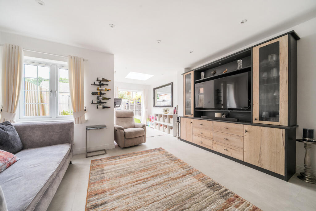 1316190-7-685e71a...