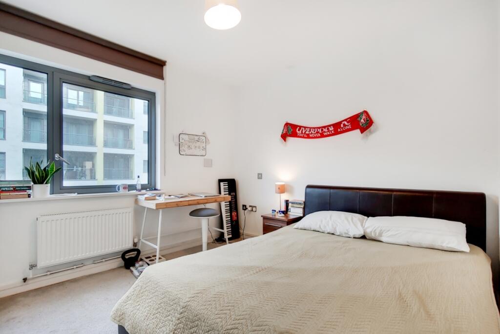 4_Master Bedroom-1