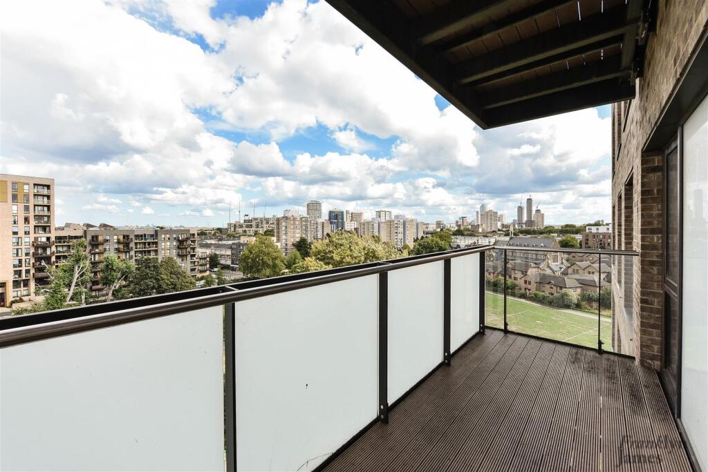 Boathouse Apartments (14).JPG