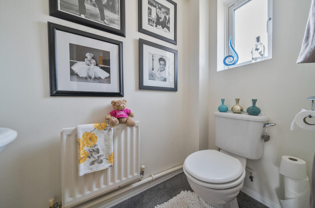 1298792-42-684050...