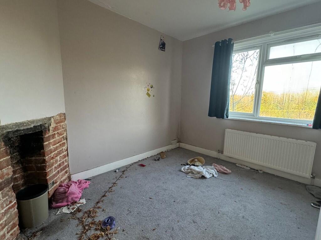 bedroom 2 extra