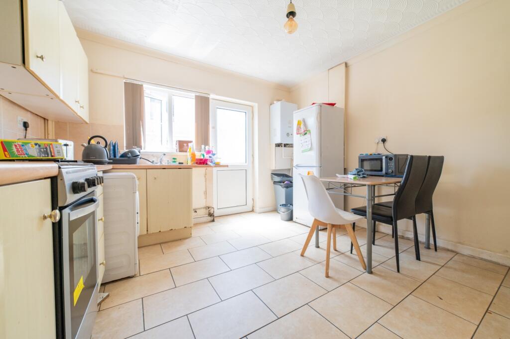 Call 02920 454555 to secure your viewing_5