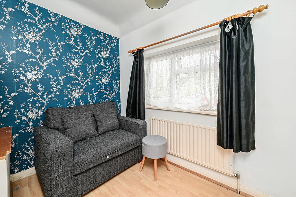 10 Fernhill Close...