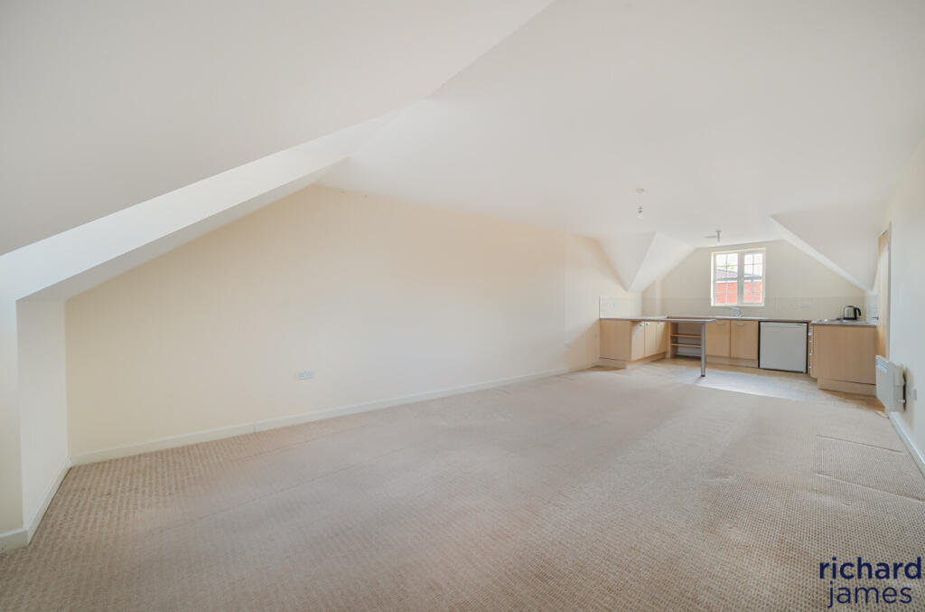 eb219d6f46904eedb4464b0f5085fd57