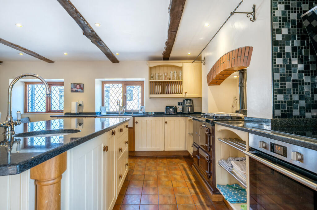 1281793-18-68272f...