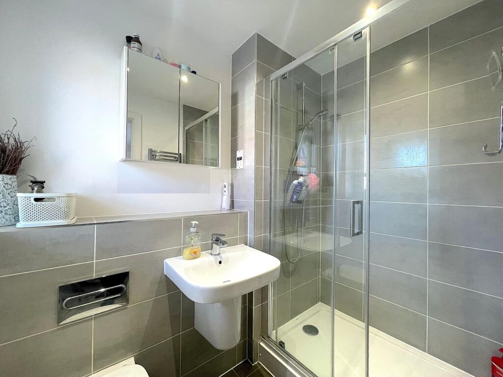 En-Suite (1)