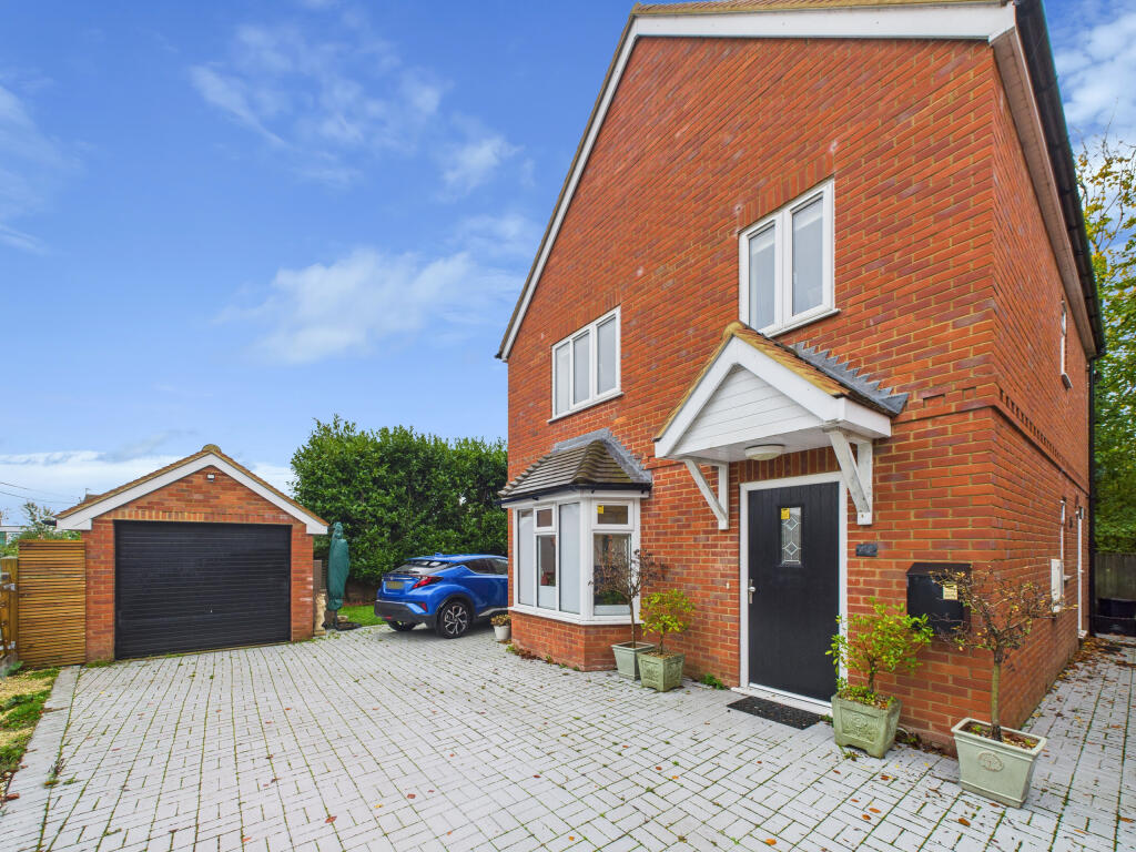 CAM02909G0-PR0507-STILL007