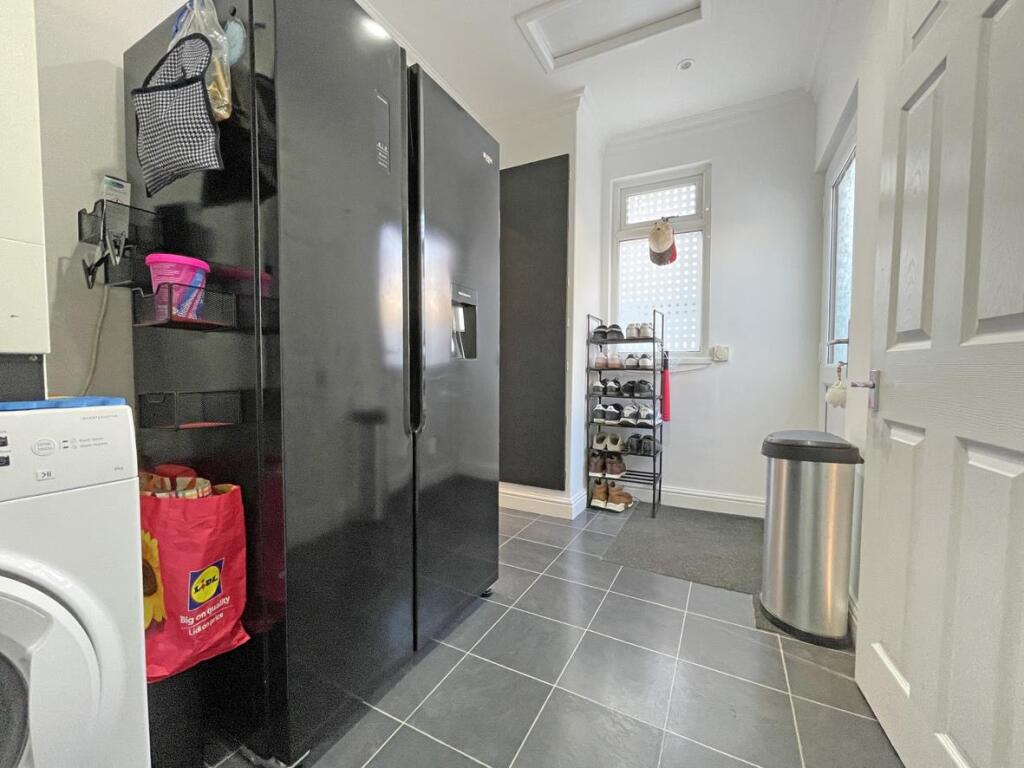 St Levan Road 142 - Utility Room.jpg