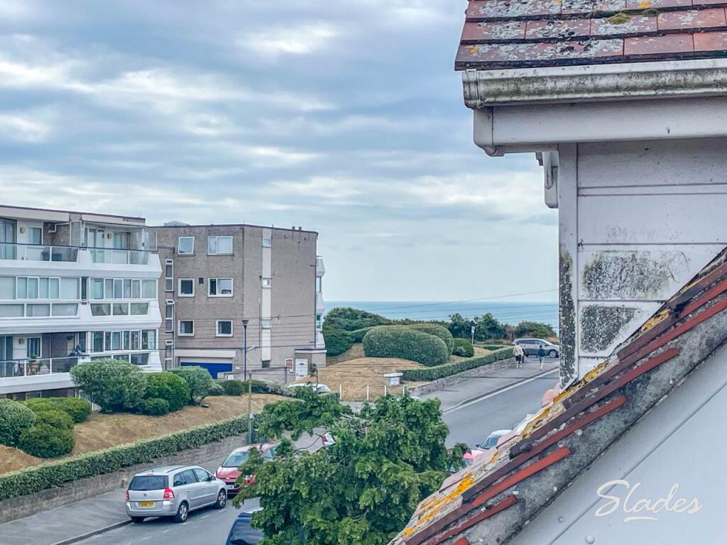 10 Carlton Dene VIEW