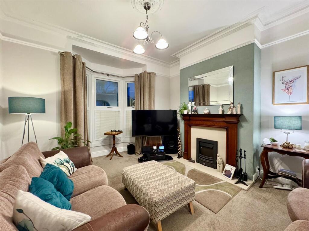 Lounge (1)-fotor-20251113105118.jpg