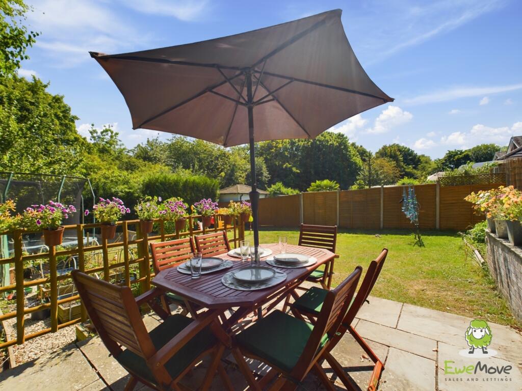 CAM03778G0-PR0068-STILL019