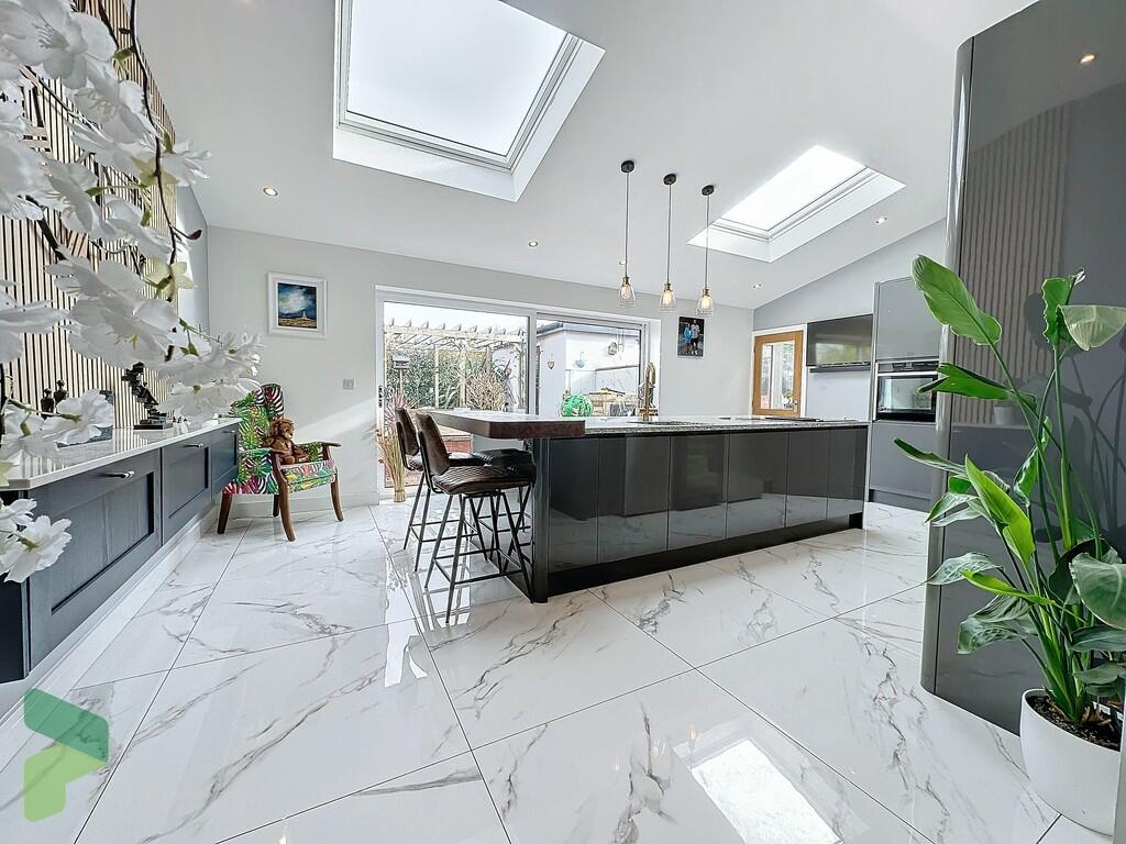 Breakfast kitchen...