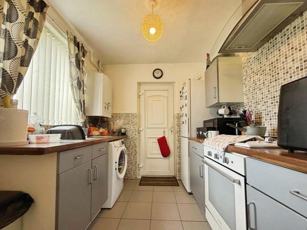 c10e632c--4EE0-8C29-25984B6CE6EC-19589-000007B6D31