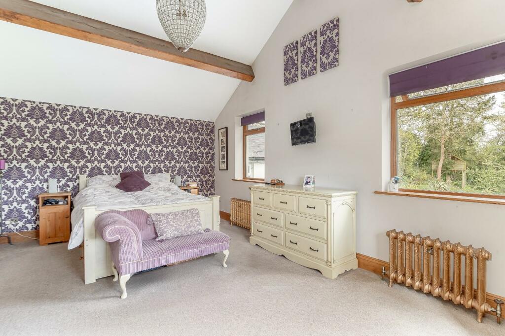 Master Bedroom - C.jpg