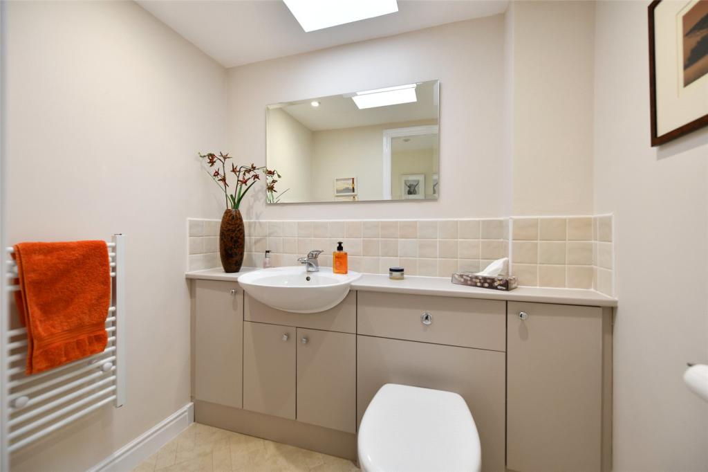 WC Cloakroom