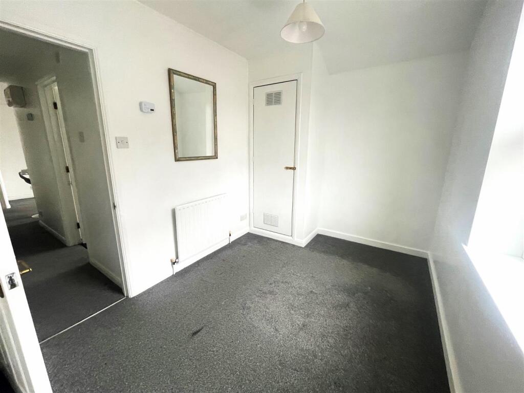 Double bedroom.jpg