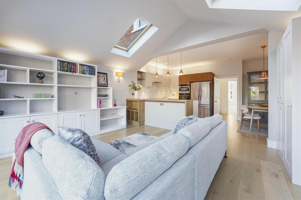 Open Plan Kitchen &amp; Living