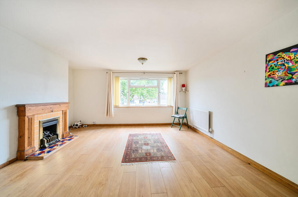 1304183-5-683edfc...