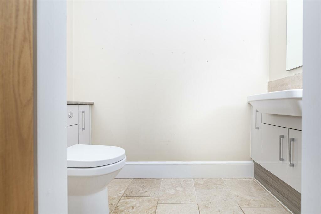 Bramleys Estate Agents - Beech Court - Farnley Tya