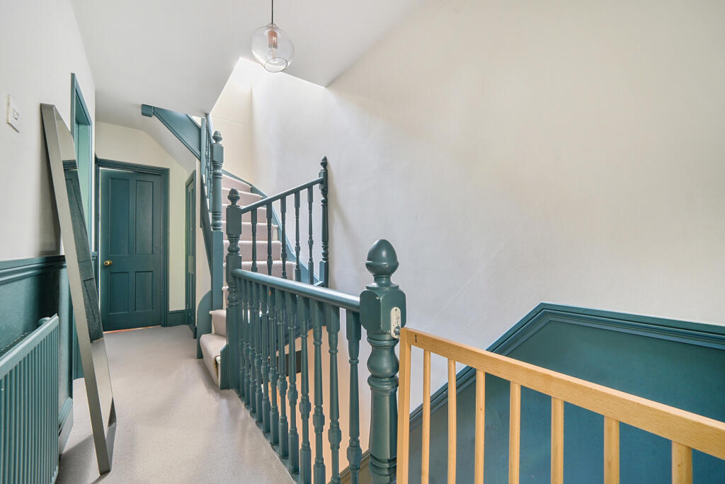 32-682351bb10ebb-...