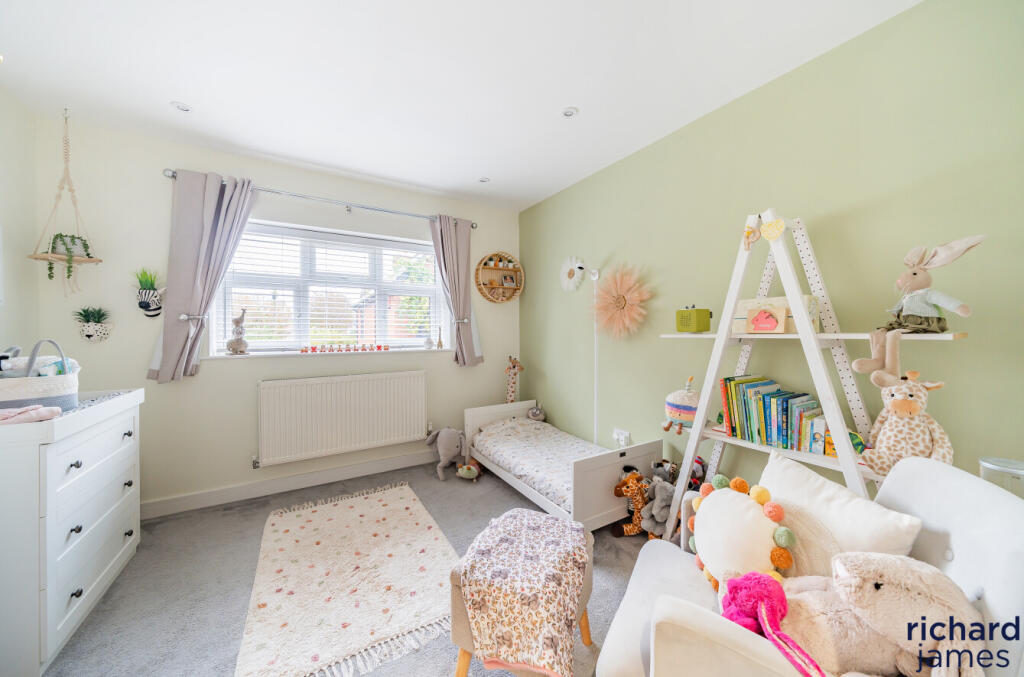 d01ee108-9784-43b...