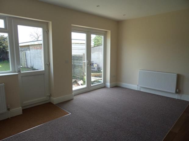 175BedfordRoadLounge