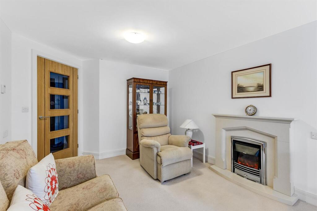 08-a96fCH_22CRAYSHAWCOURT_RG48EQ_MCS83865_-37-medi