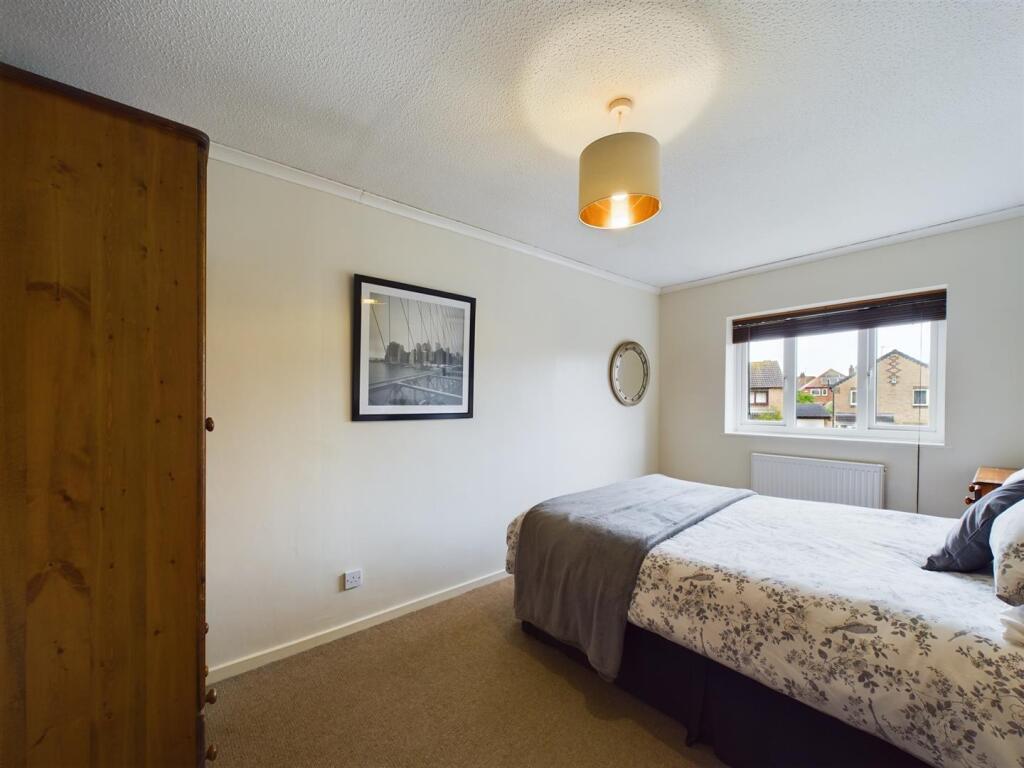 Bedroom:
