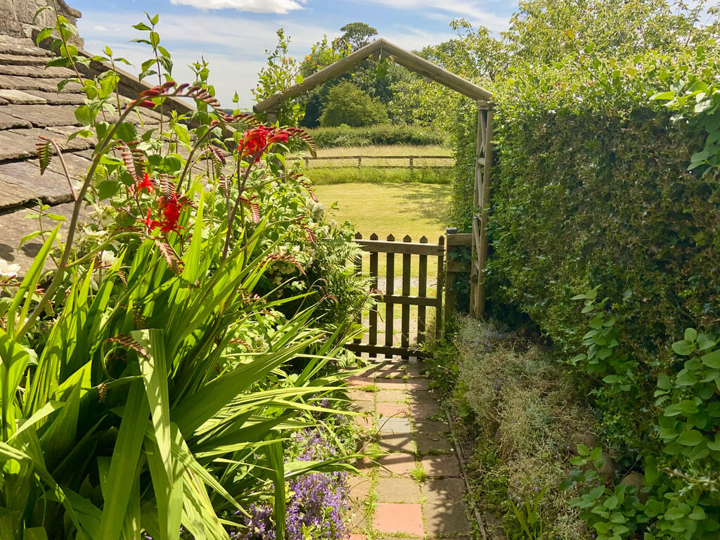 garden gate 