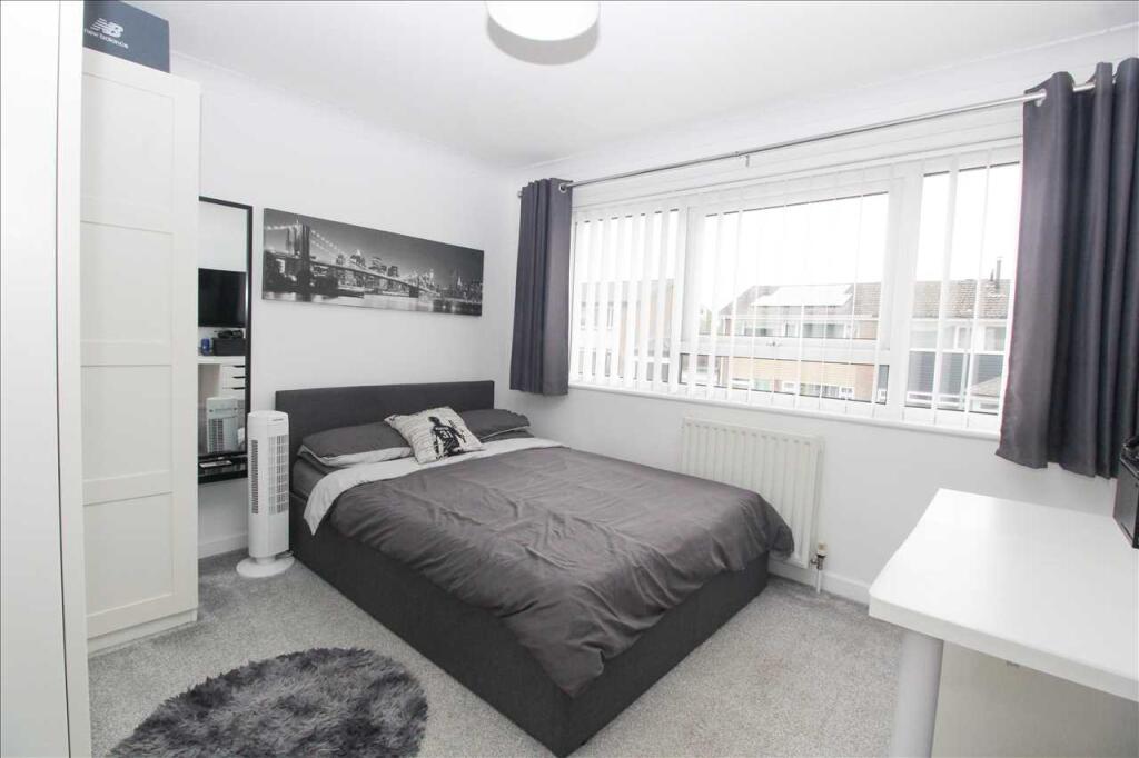Bedroom 2 ( front )
