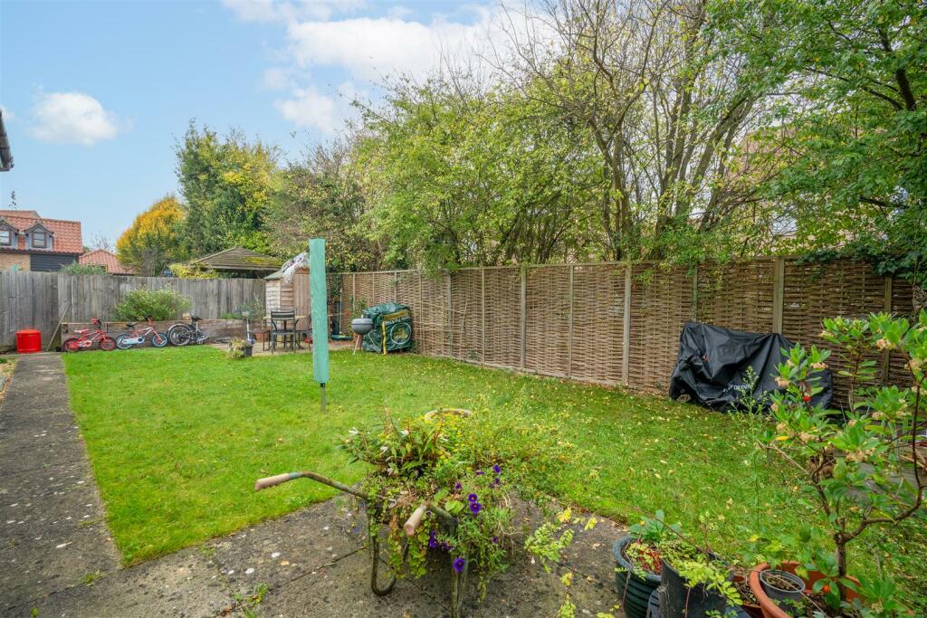 12A Copperfield Way, Burwell-3.jpg