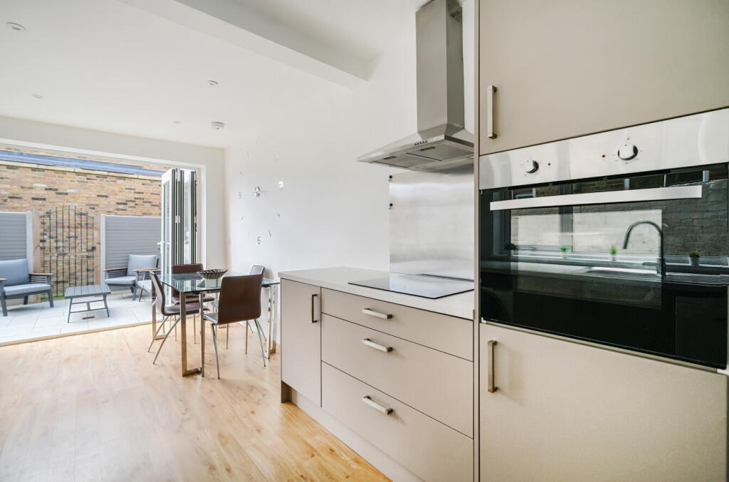 1314444-7-685eb9c...