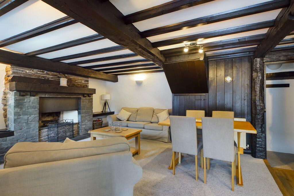 Lounge Area