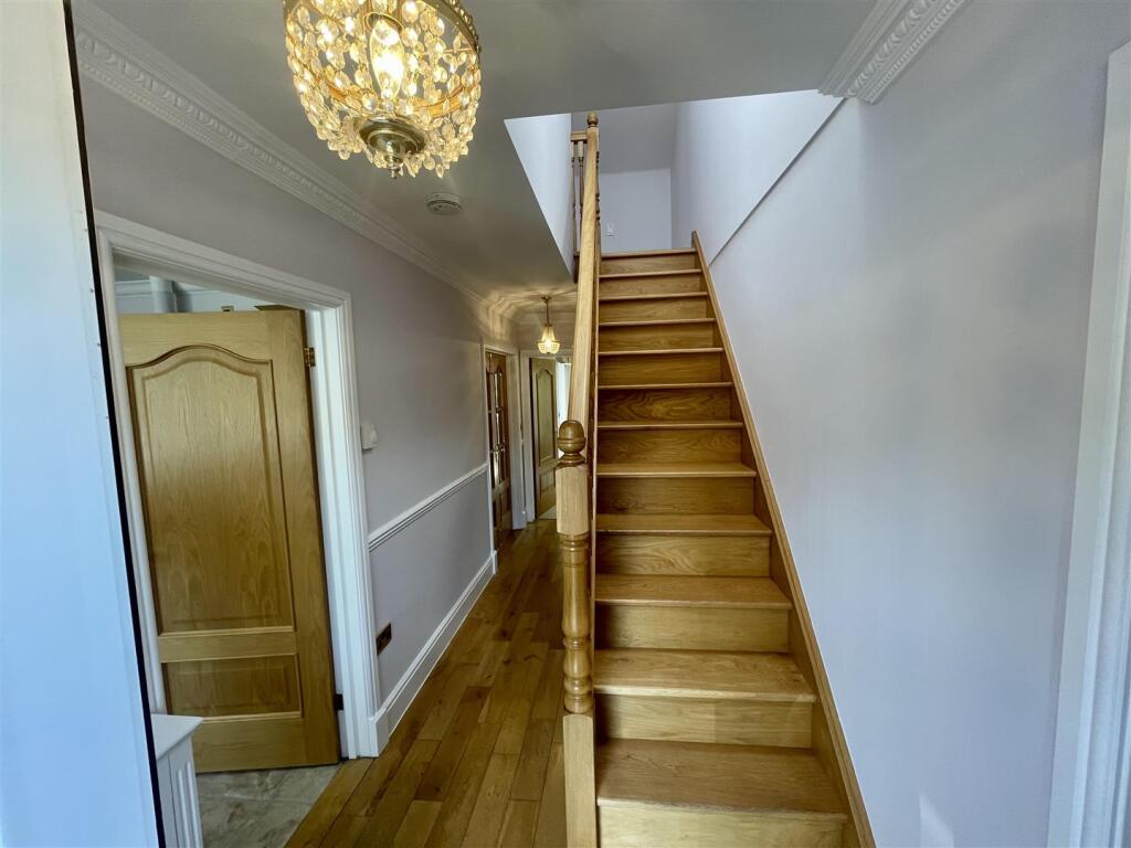 REAR HALLWAY