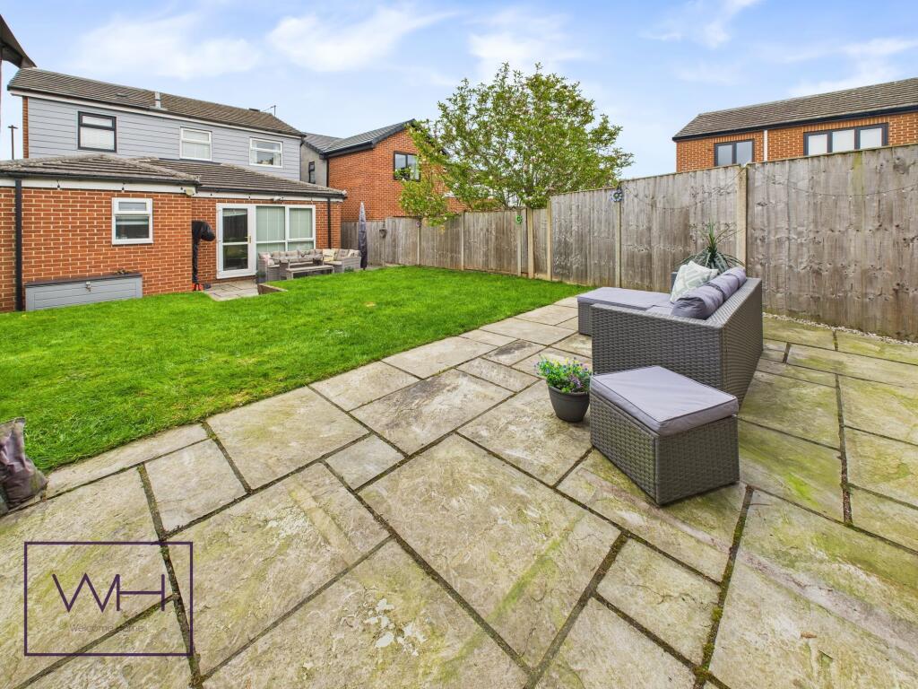 EXTERNAL REAR GARDEN