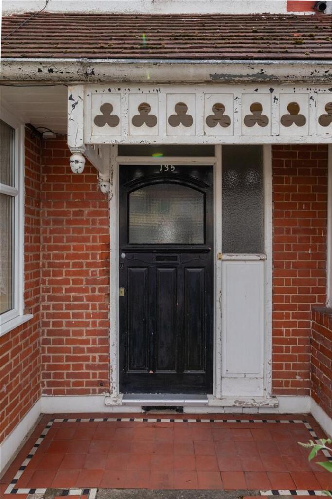 Hall Lane, E4