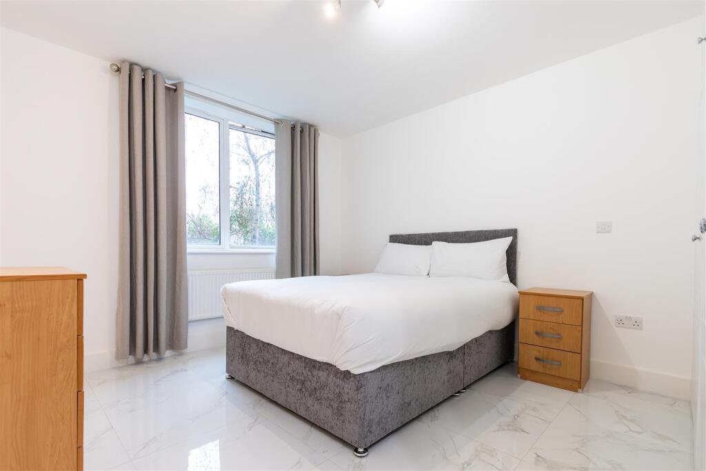 bedroom 1 (1 of 1).jpg