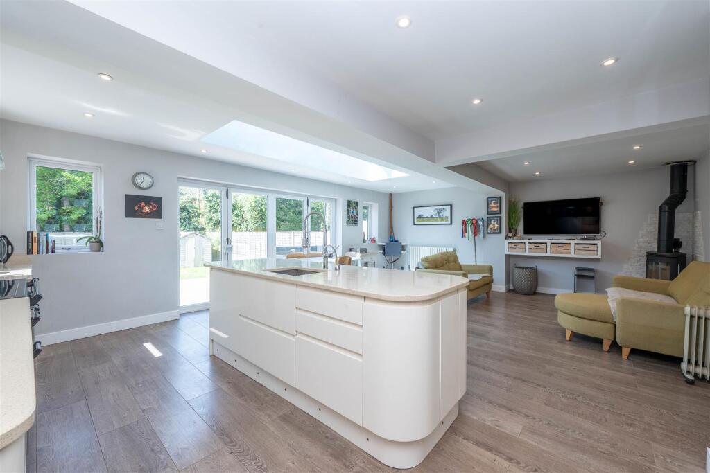Open Plan Kitchen/Dining/Family Room