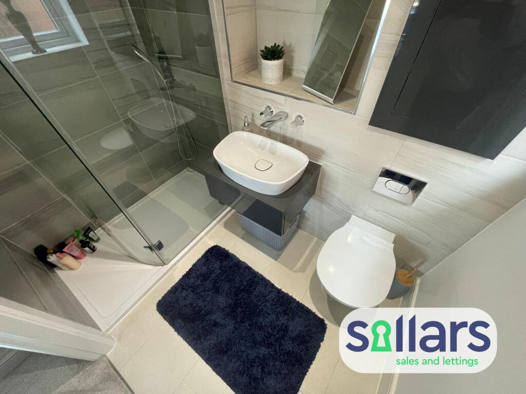 En-Suite Shower Room