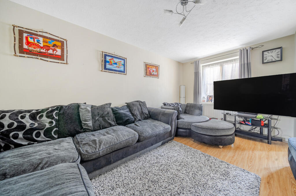 1383651-12-692579...