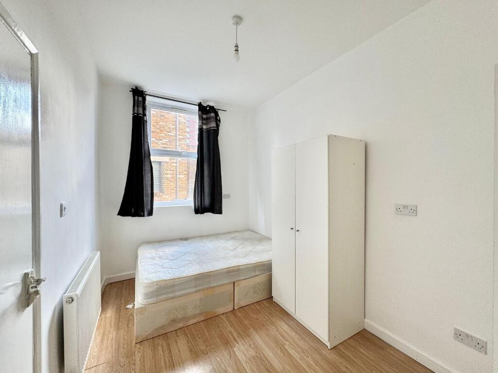 WhatsApp Image 2024-10-24 at 14.31.35 (1).jpeg