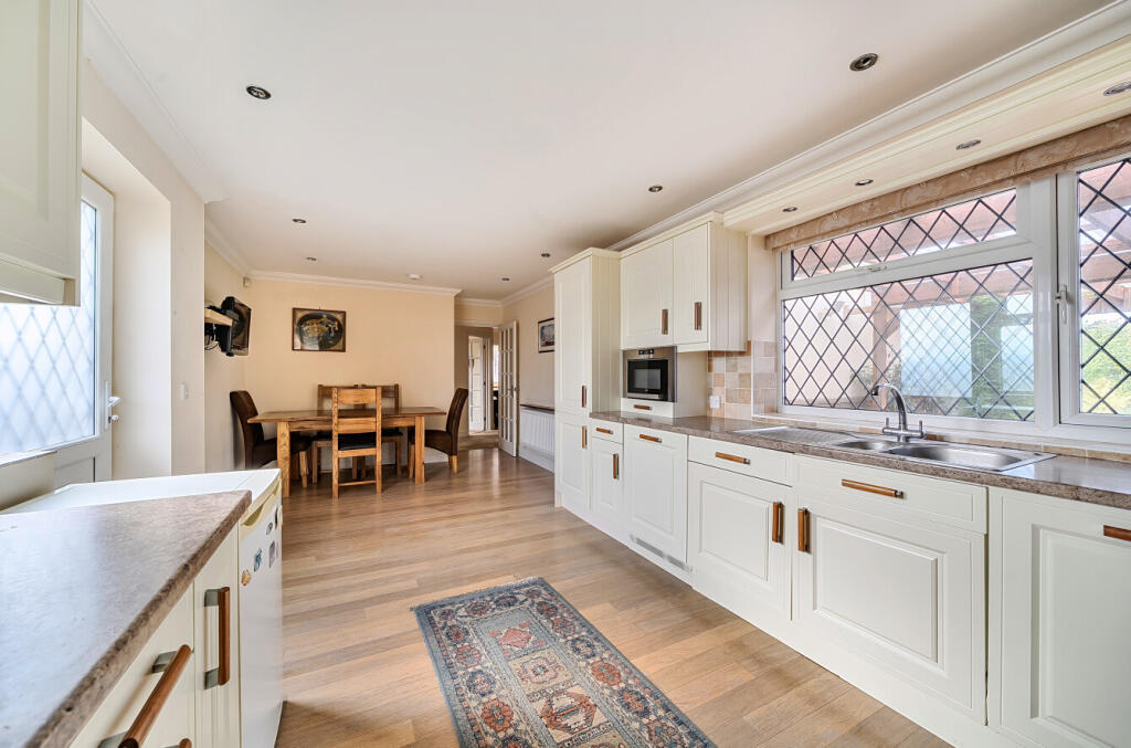 1362666-19-68dd22...