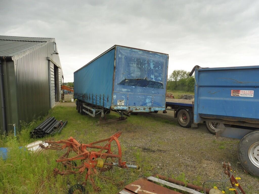 P1070420 - Lot 19...