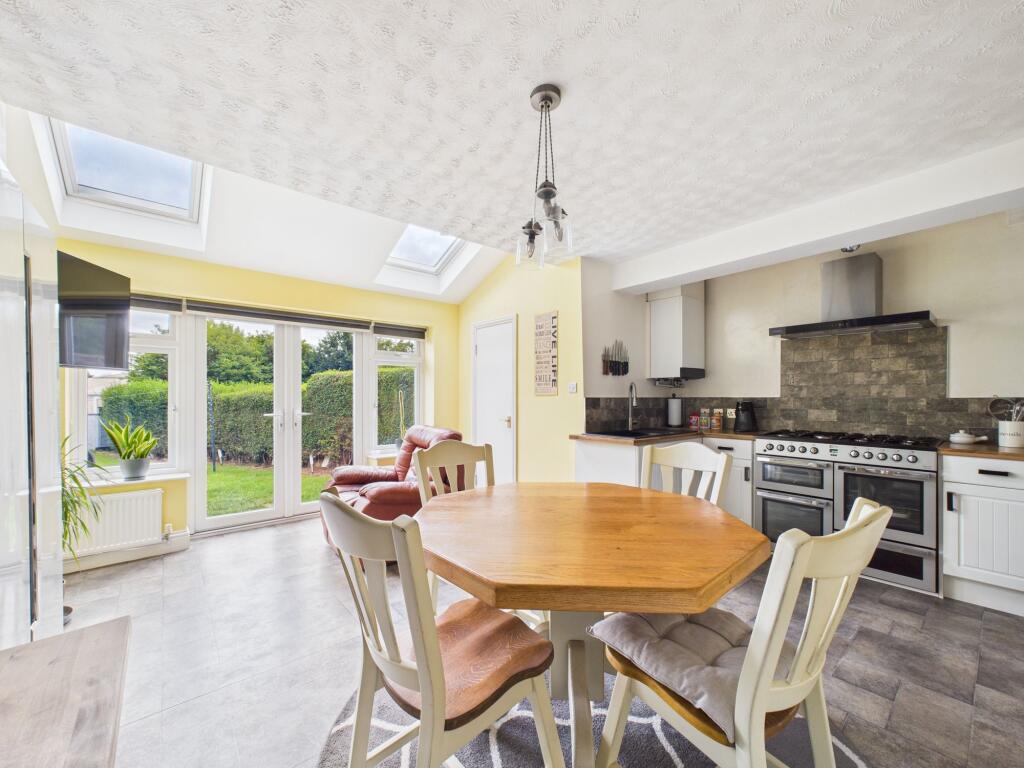 Open Plan Living/Dining/Kitchen