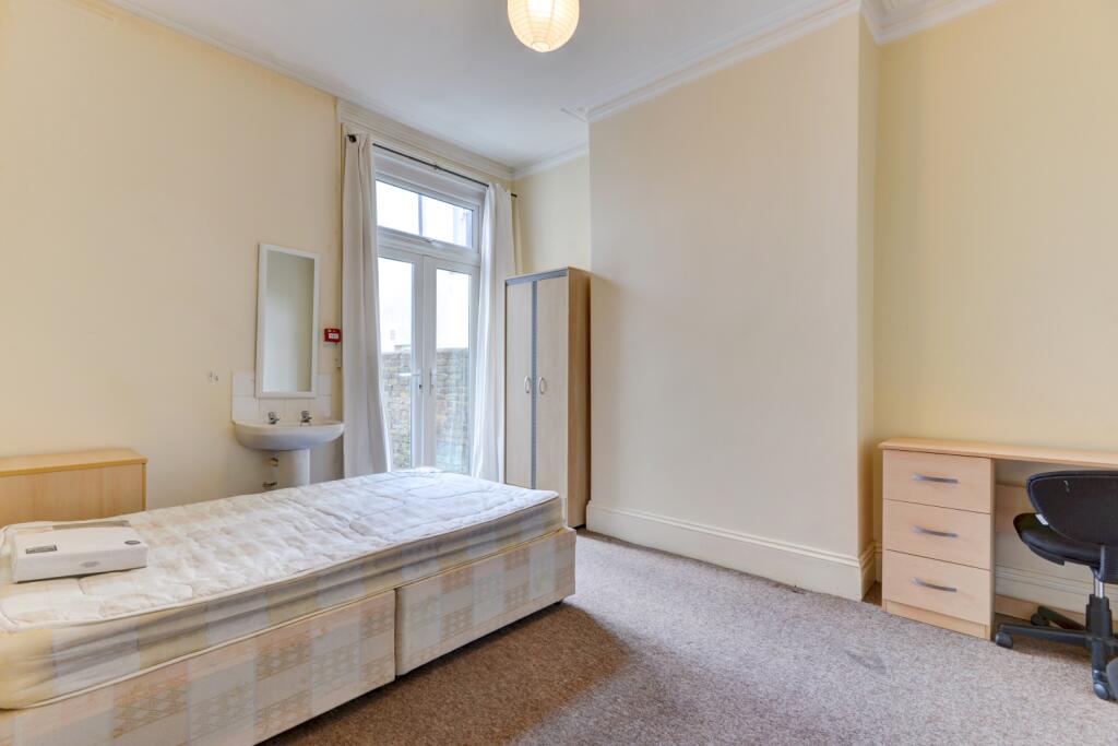 282 Ditchling Road Bedroom 2 (2)