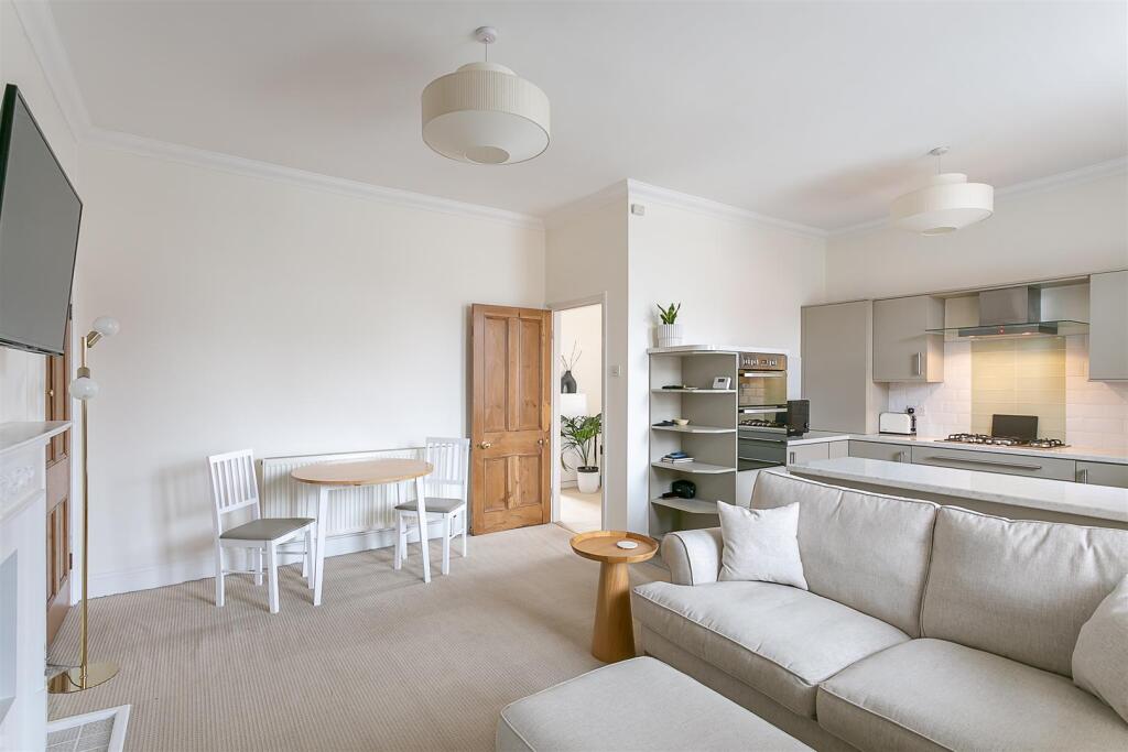 Open Plan Lounge/Kitchen